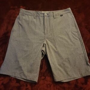 Travis Mathew Mens Golf Shorts. Grey. Size 34. Excellent Condition.